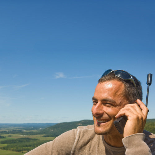 Teléfono satelital Iridium 9555 con una tarjeta SIM de contrato mensual  listo para activar (no incluye tiempo de emisión)
